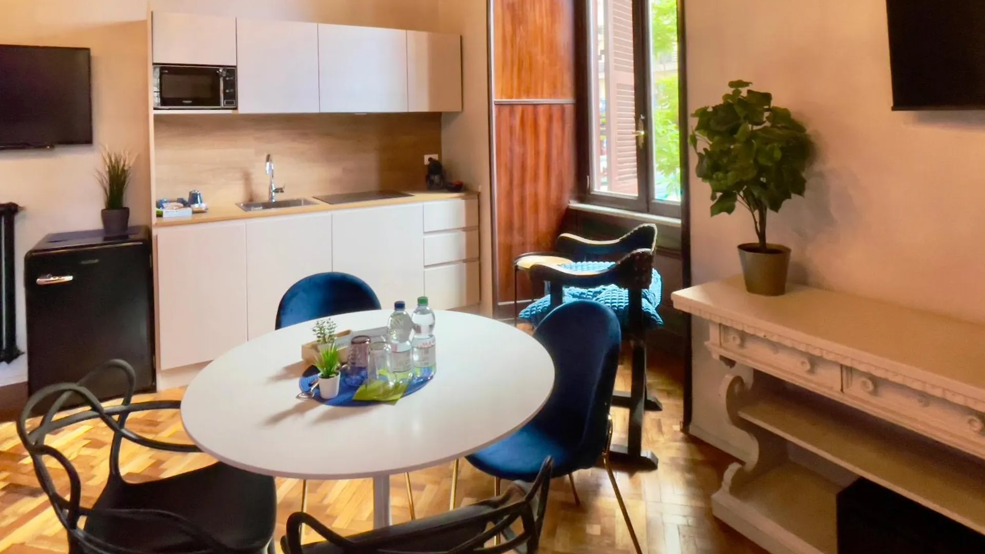 Z-Archsuites Urbe Rome 0*,